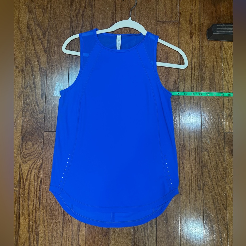 37. Lululemon Sculpt Tank Cerulean Blue size 2 - Picture 3 of 3